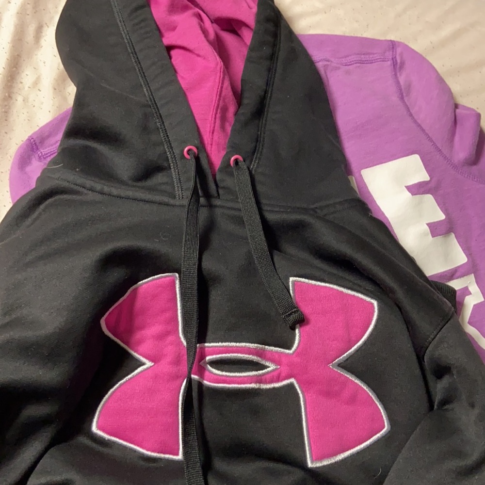Under armor sweatshirt